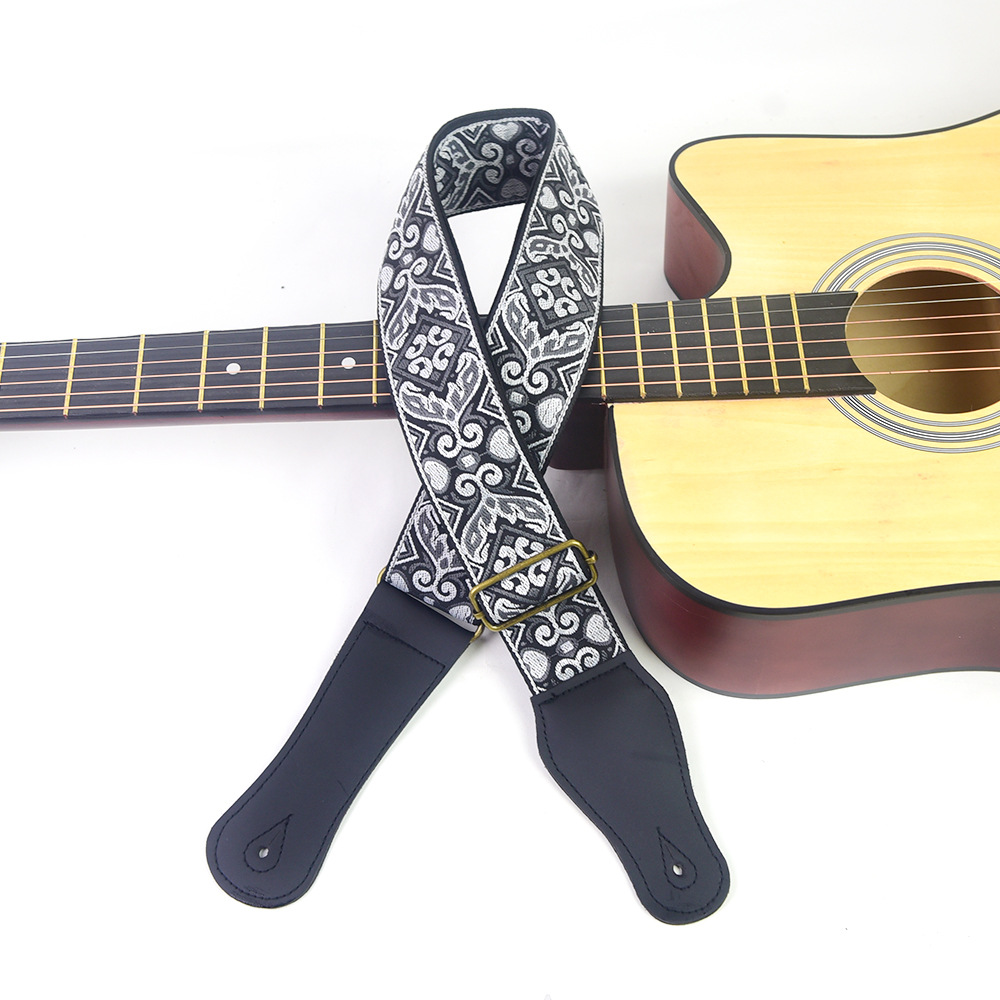 Gitar Askısı İşlemeli Baskı Et - Musical Instrument In English incelemesi ve fiyatı